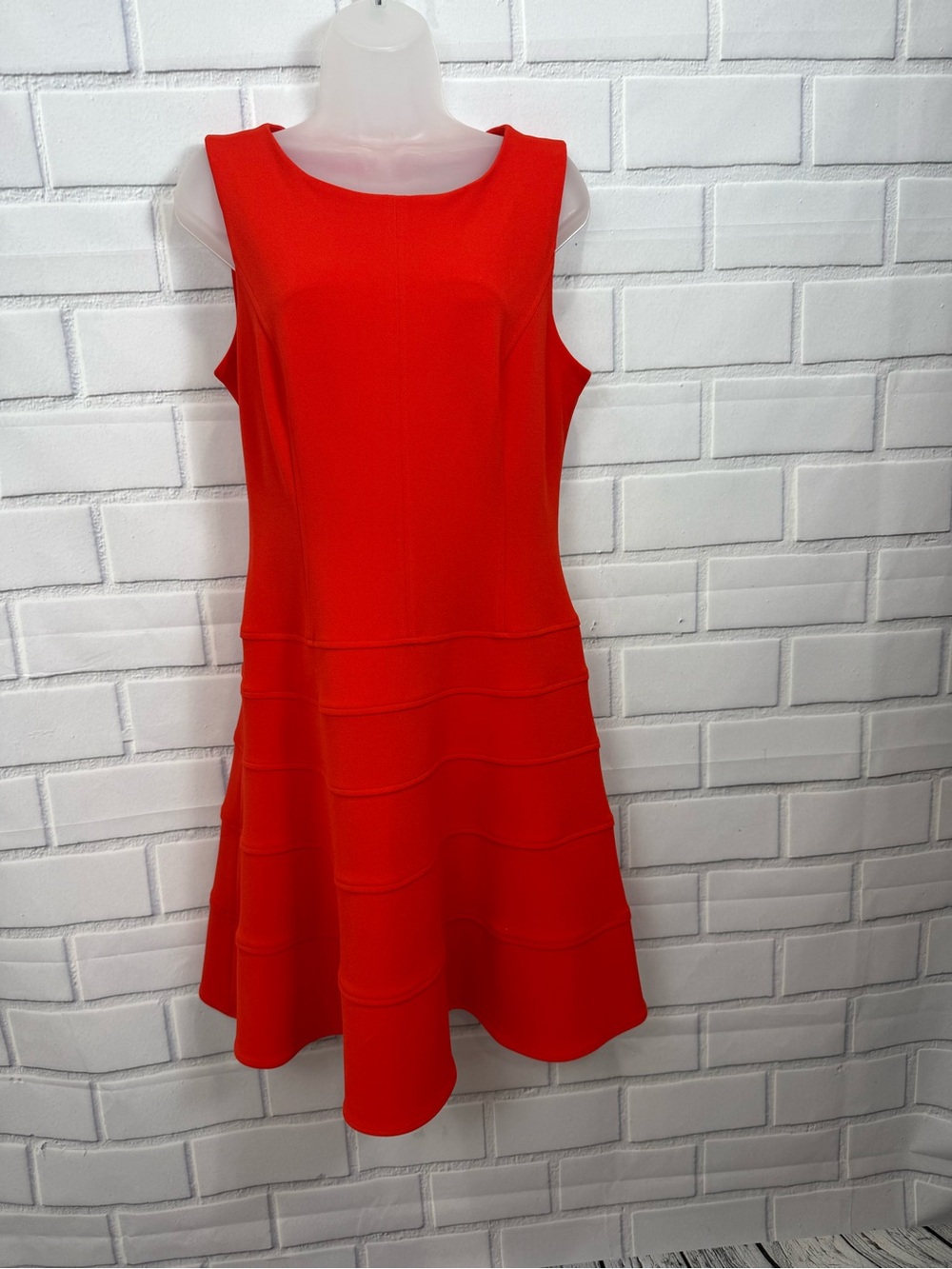 Tommy Hilfiger Red Sleeveless Fit & Flare Tiered Dress Women’s feminine/ size 10 - Picture 4 of 11